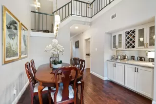 Photo #6: 20555052 Listing 