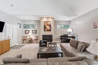 Photo #2: 21159234 Listing