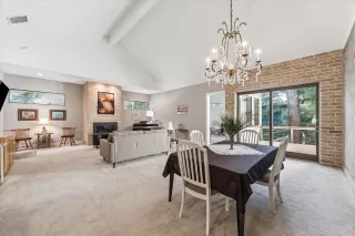 Photo #4: 21159234 Listing