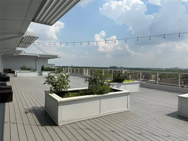 MLS: 21289404 Condo For Sale