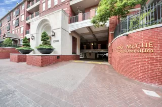 Photo #5: 21375443 Listing