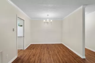 Photo #6: 21515501 Listing 