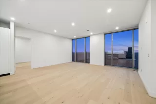 Photo #3: 21836022 Listing