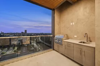 Photo #5: 21836022 Listing