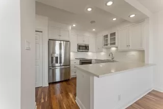 Photo #4: 21878133 Listing