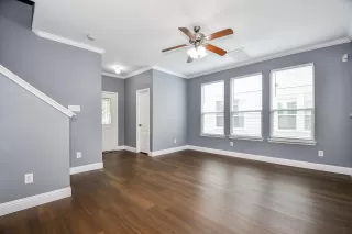 Photo #5: 21885975 Listing