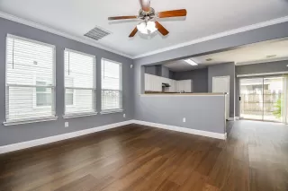 Photo #6: 21885975 Listing