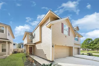 Photo #1: 21983568 Listing 