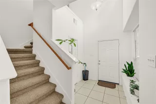 Photo #4: 21983568 Listing 