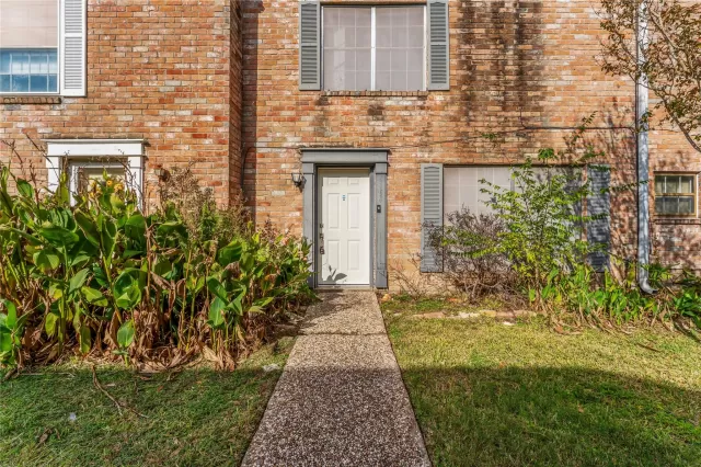 MLS: 22060668 Condo For Sale