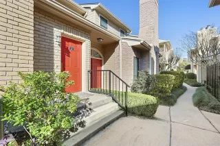 Photo #2: 22105767 Listing 