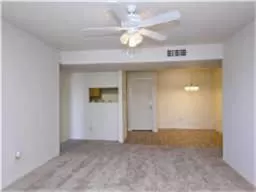 Photo #2: 22257799 Listing 