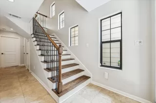 Photo #1: 22425209 Listing 