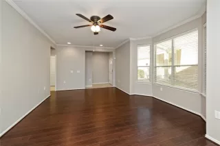 Photo #6: 22455723 Listing