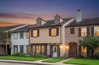 More Details about MLS # 2275169 : 5801 LUMBERDALE ROAD # 127