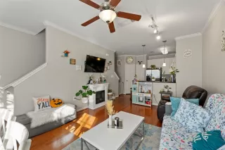 Photo #5: 23043600 Listing 