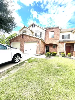 Photo #1: 23047635 Listing