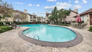 Photo #5: 23095414 Listing