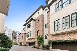 More Details about MLS # 23099629 : 1304 CASTLE COURT # A