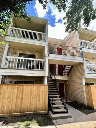 Photo #5: 23108743 Listing 