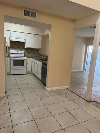 Photo #6: 23417113 Listing 