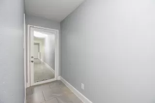 Photo #3: 23565308 Listing