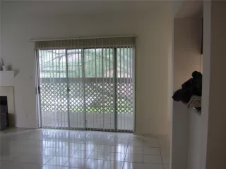 Photo #3: 23587112 Listing 