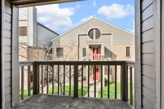 Photo #1: 23725419 Listing 