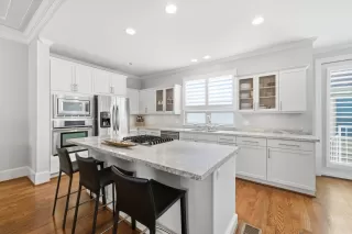 Photo #2: 24120061 Listing 