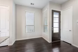 Photo #4: 24475089 Listing 