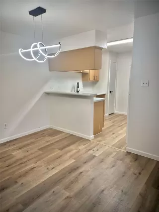 Photo #2: 24757412 Listing 