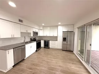 Photo #1: 2479405 Listing 