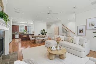 Photo #4: 24971831 Listing 