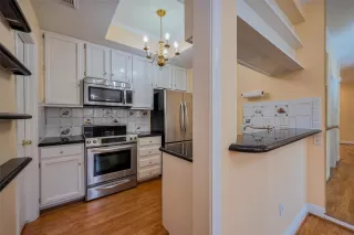 Photo #5: 25104520 Listing 