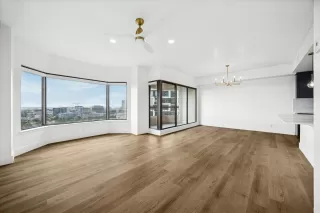 Photo #1: 2528388 Listing