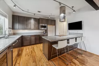 Photo #3: 25883606 Listing 