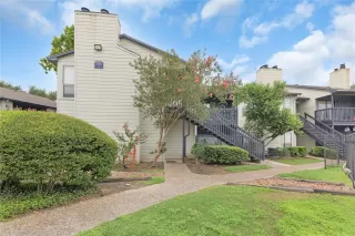 Photo #2: 26199008 Listing