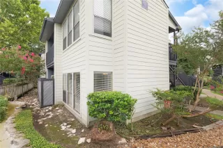 Photo #5: 26199008 Listing