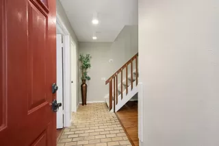 Photo #5: 2628822 Listing