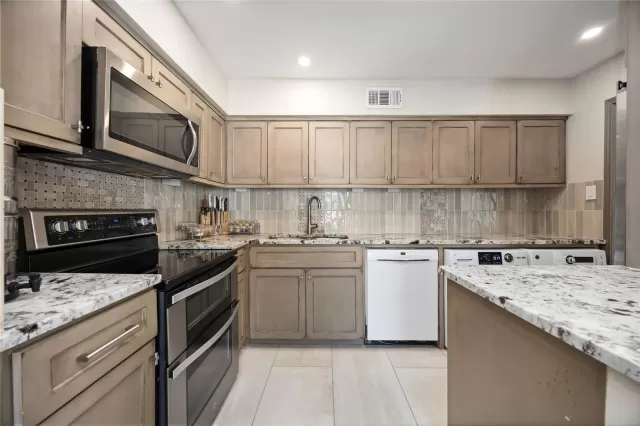 MLS: 26358263 Condo For Sale