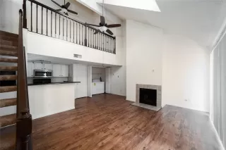 Photo #3: 26403492 Listing 