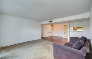 Photo #5: 26441292 Listing 