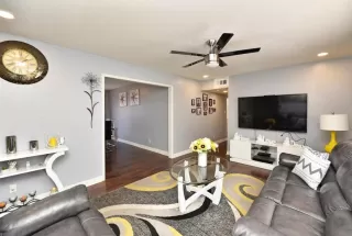 Photo #4: 26520614 Listing