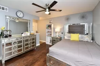 Photo #6: 26520614 Listing