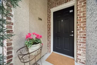 Photo #4: 26809110 Listing 