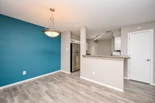 Photo #3: 26850063 Listing