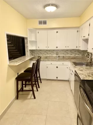 Photo #6: 27048019 Listing 