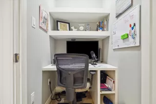 Photo #4: 27119893 Listing