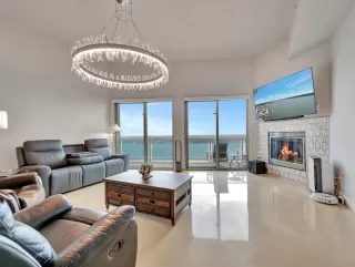 More Details about MLS # 27378982 : 4821 NASA PARKWAY # 20E