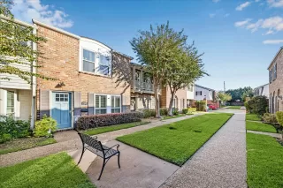 Photo #3: 27409052 Listing